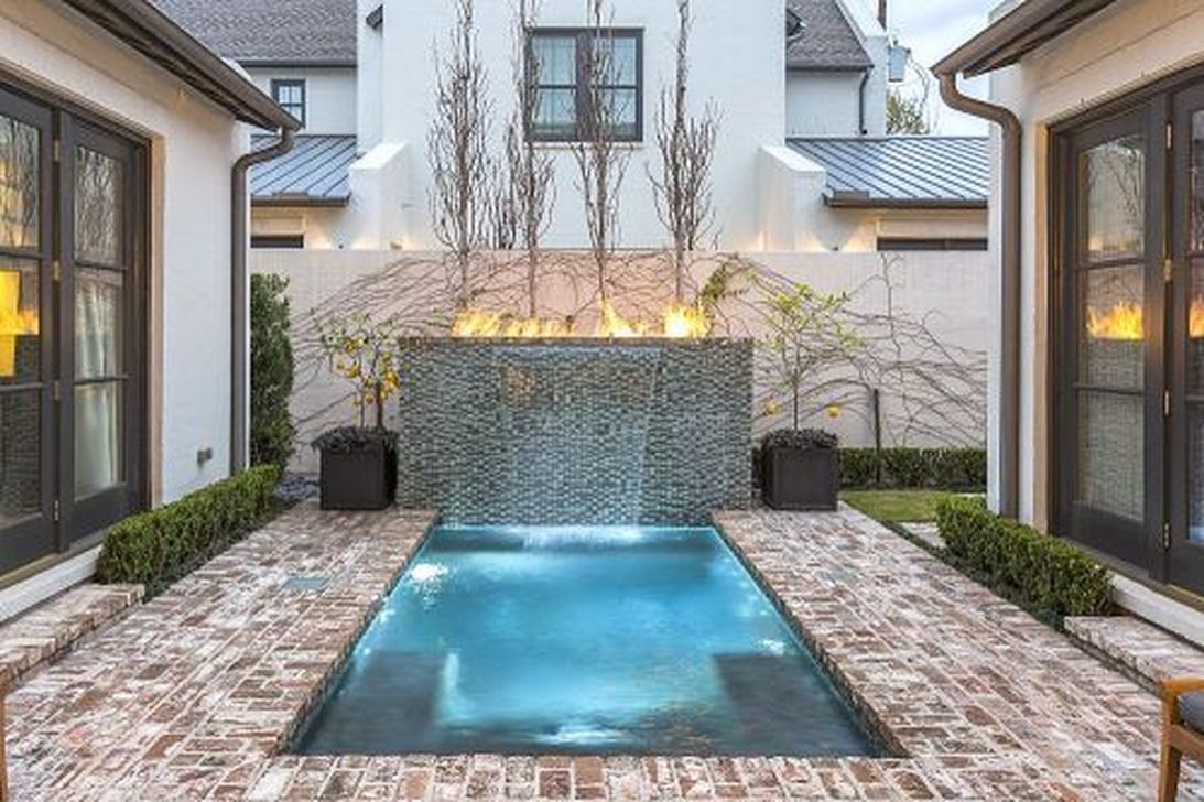 Extraordinary Small Pool Design Ideas For Small Backyard 29
