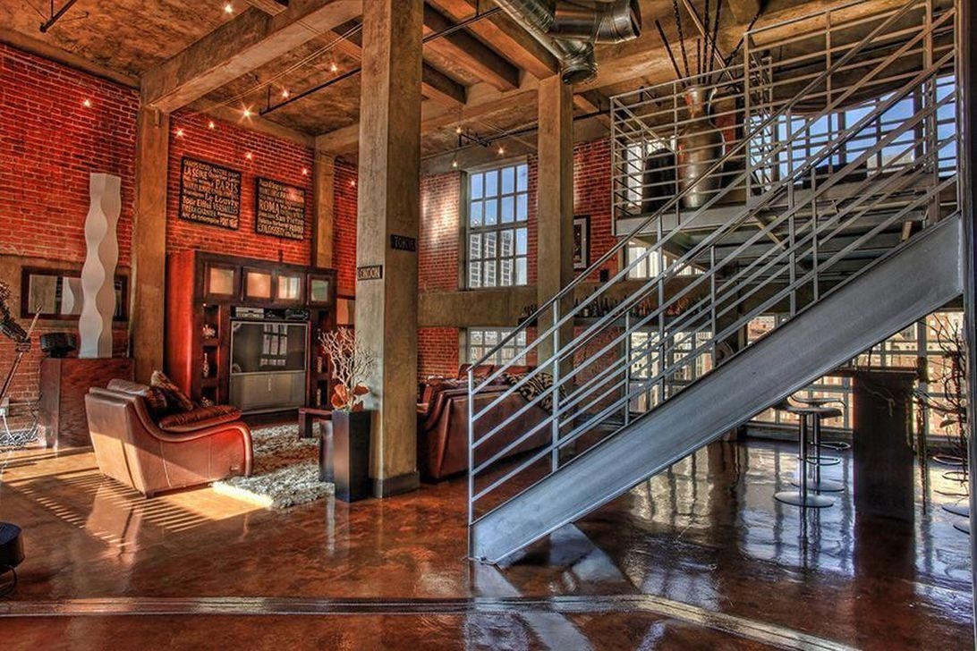 Fabulous Industrial Loft Make Over Ideas For Trendy Home 23