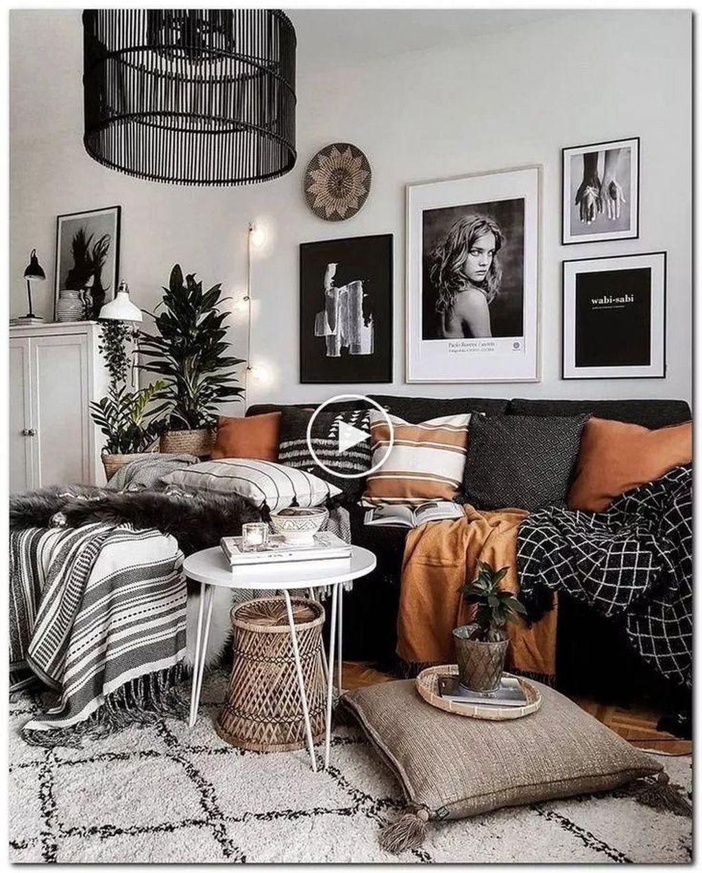 Gorgeous Bohemian Farmhouse Decorating Ideas For Your Living Room 37