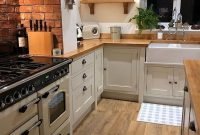 Gorgeous Small Kitchen Design Ideas For Your Small Home 27