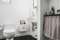 Impressive Black Floor Tiles Design Ideas For Modern Bathroom 05