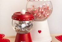 Lovely Valentines Day Home Decor To Win Over The Hearts 24