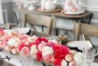 Most Inspiring Valentine’s Day Simple Table Decoration Ideas 06