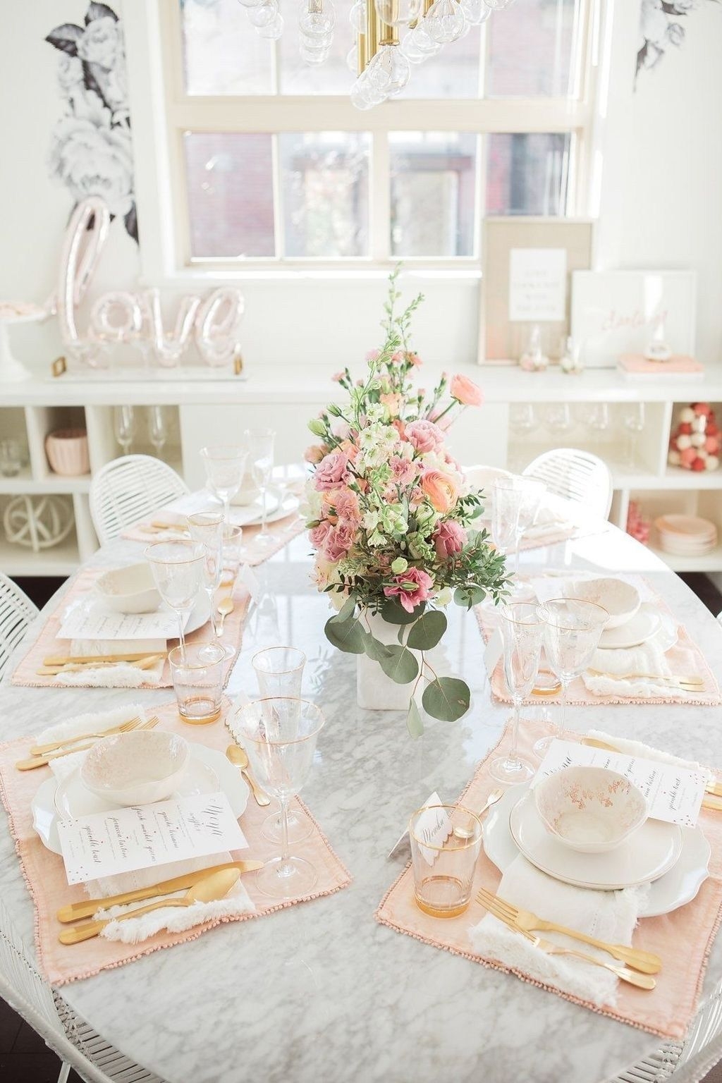 Most Inspiring Valentine’s Day Simple Table Decoration Ideas 16
