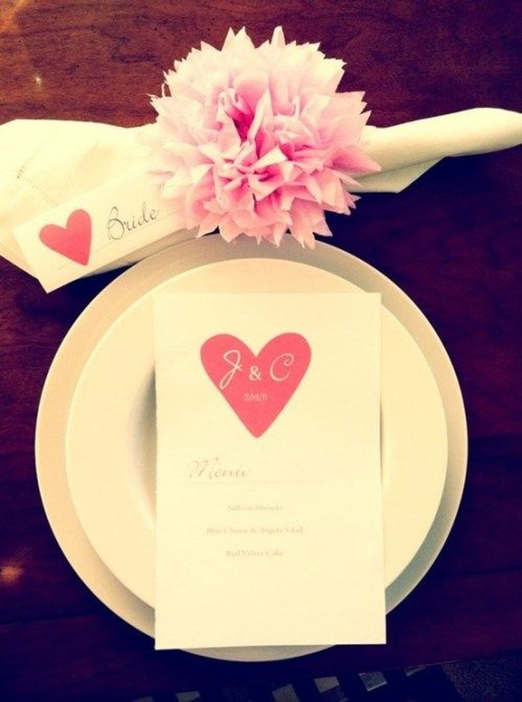 Most Inspiring Valentine’s Day Simple Table Decoration Ideas 20