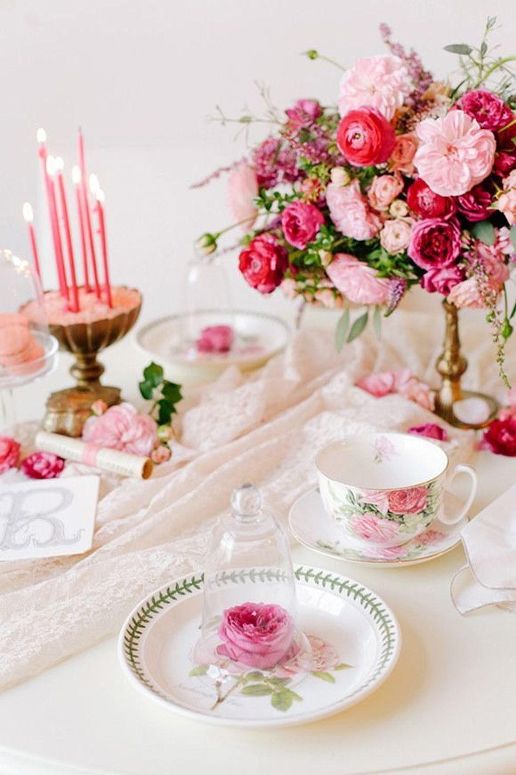Most Inspiring Valentine’s Day Simple Table Decoration Ideas 41