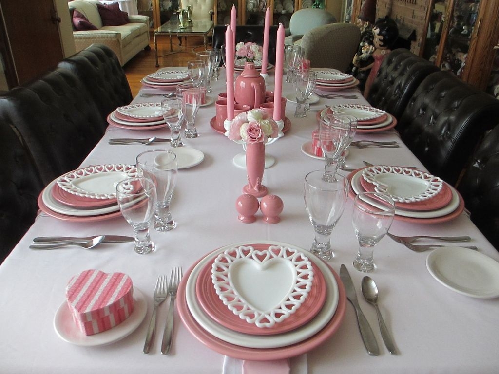 Perfect Valentine’s Day Romantic Dining Table Decor Ideas For Two People 08