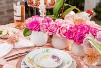Perfect Valentine’s Day Romantic Dining Table Decor Ideas For Two People 16