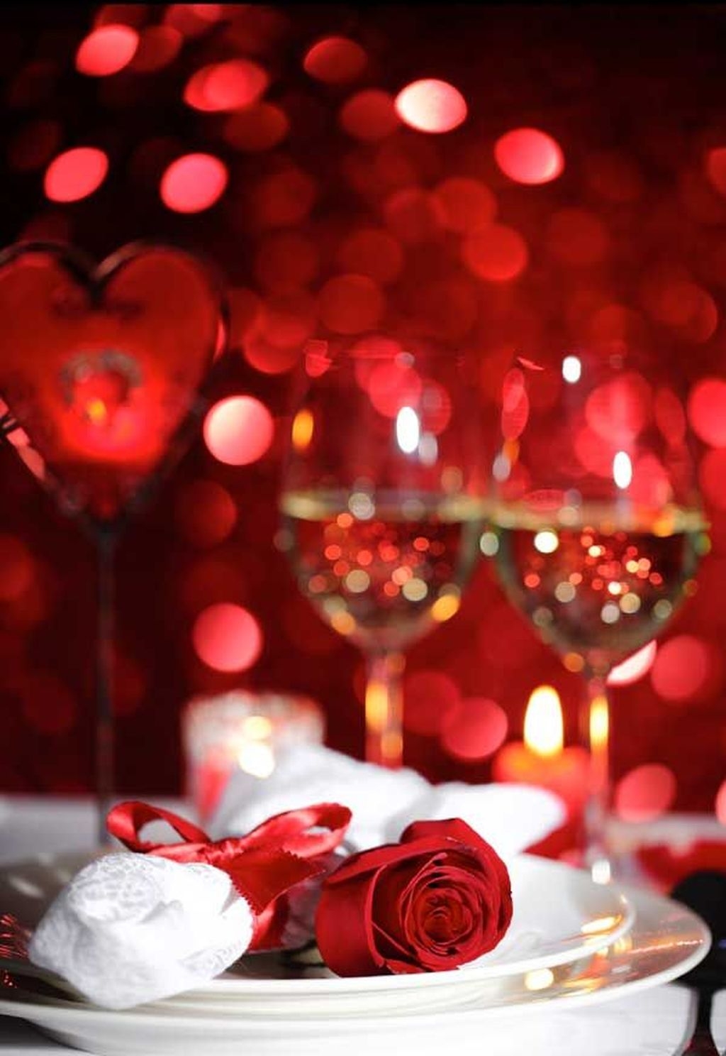 Perfect Valentine’s Day Romantic Dining Table Decor Ideas For Two People 41