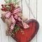 Pretty Valentines Day Wreath Ideas To Decorate Your Door 44