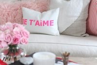Romantic Valentine Decoration Ideas For Your Living Room 22