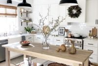 Rustic Farmhouse Kitchen Ideas To Get Traditional Accent 04