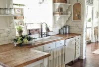 Rustic Farmhouse Kitchen Ideas To Get Traditional Accent 19