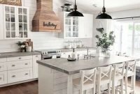 Rustic Farmhouse Kitchen Ideas To Get Traditional Accent 35
