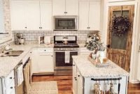 Rustic Farmhouse Kitchen Ideas To Get Traditional Accent 37