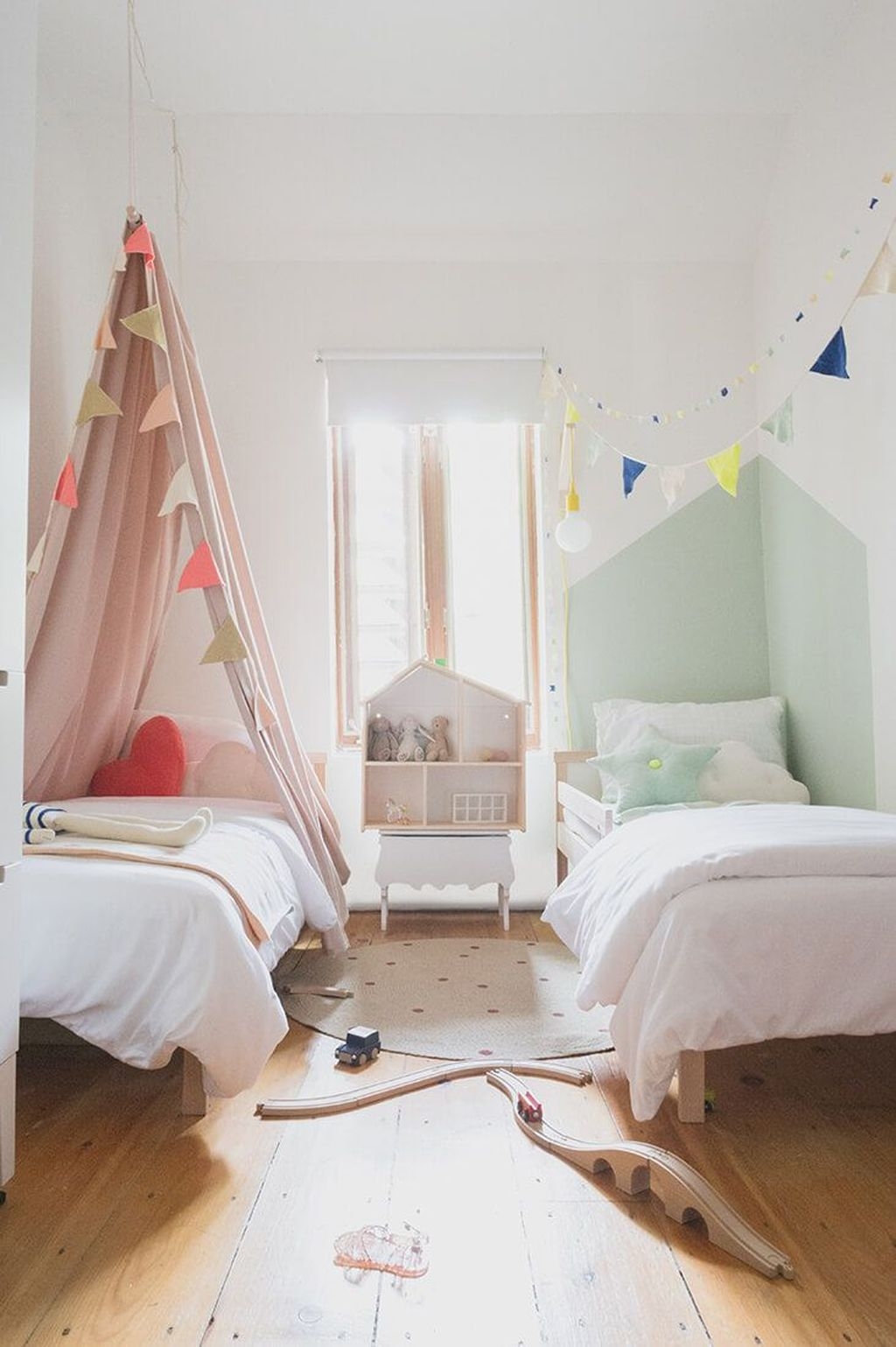 Splendid Kids Bedroom Design Ideas For Dream Homes 39