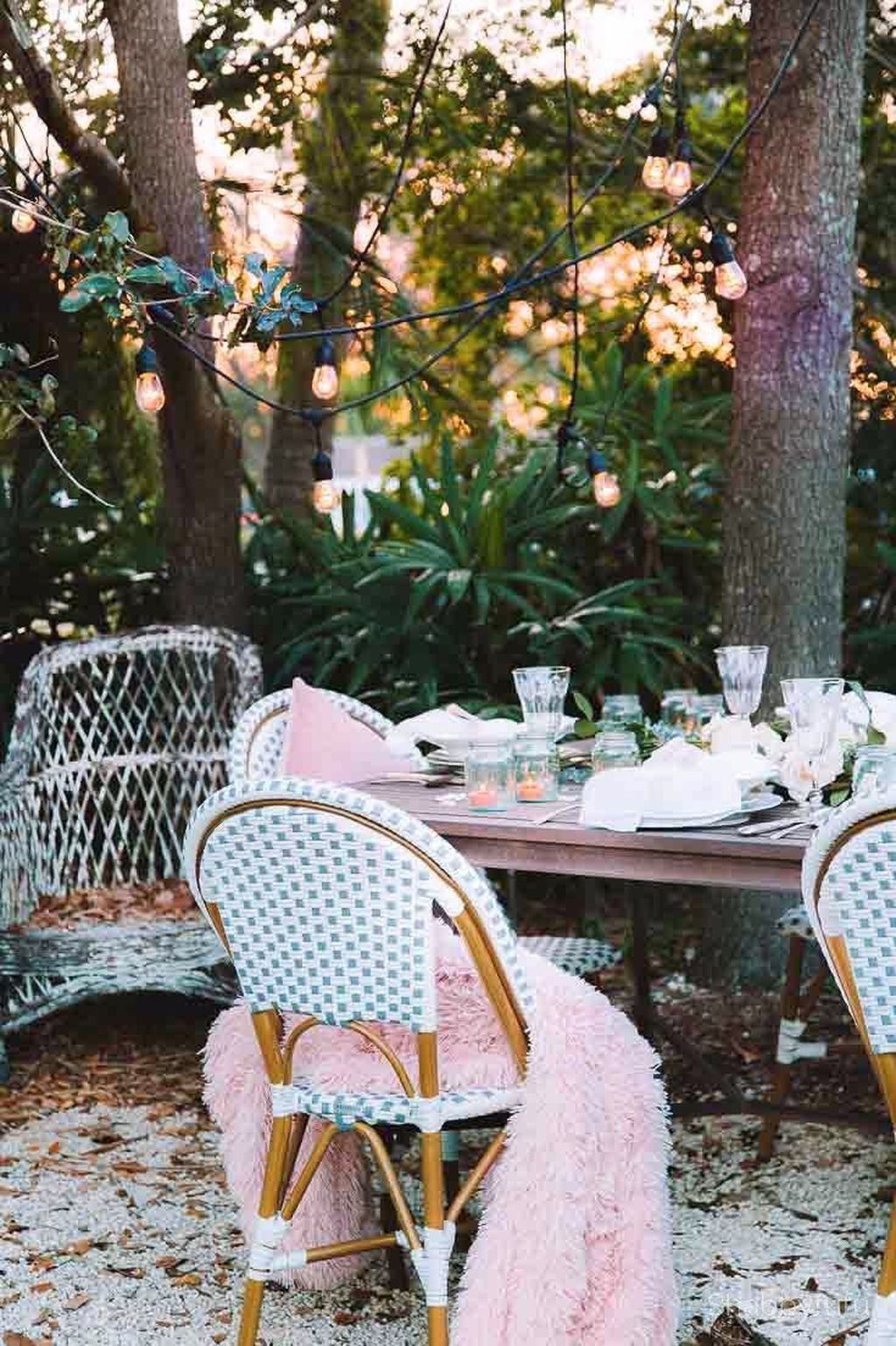 Unordinary Valentine Outdoor Decorations Table Settings For Couple 44