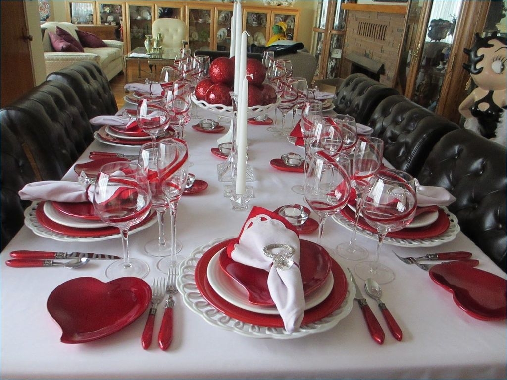 Unordinary Valentine Outdoor Decorations Table Settings For Couple 46