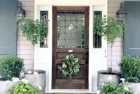 Astonishing Spring Decoration Ideas For Your Front Porch 33