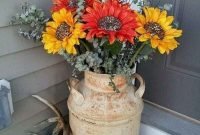 Astonishing Spring Decoration Ideas For Your Front Porch 48