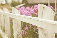 Awesome Farmhouse Garden Fence For Winter To Spring 04