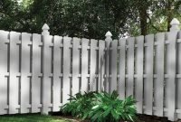 Awesome Farmhouse Garden Fence For Winter To Spring 08