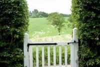 Awesome Farmhouse Garden Fence For Winter To Spring 48