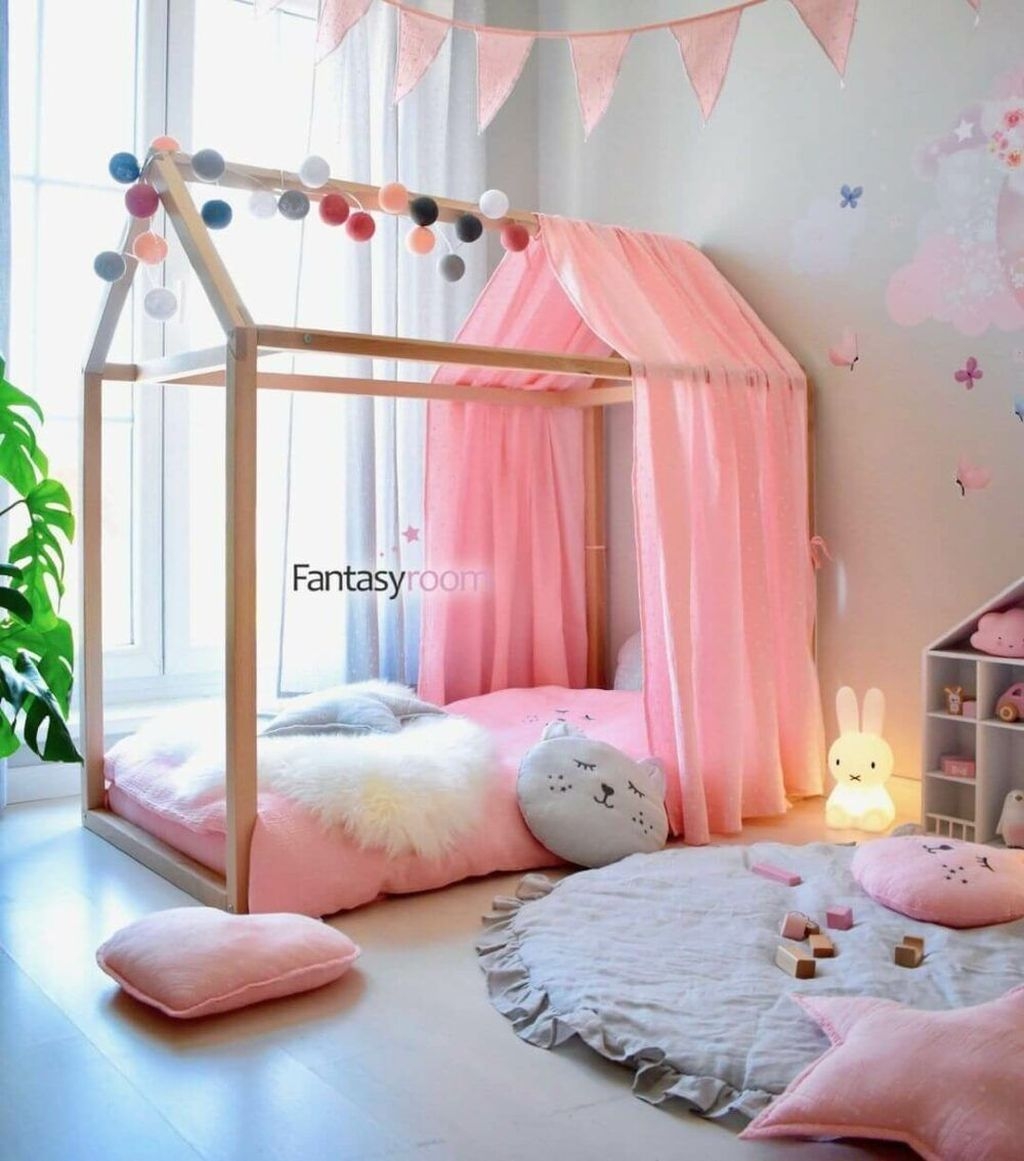 Beautiful Girls Bedroom Ideas For Small Rooms To Try 27
