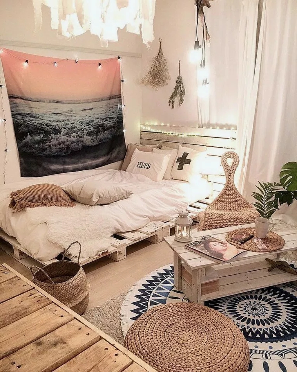 Beautiful Girls Bedroom Ideas For Small Rooms To Try 31