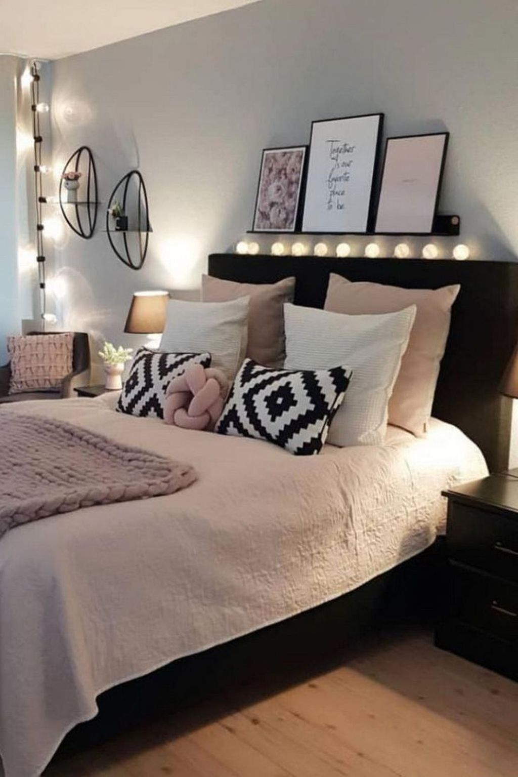 Beautiful Girls Bedroom Ideas For Small Rooms To Try 34