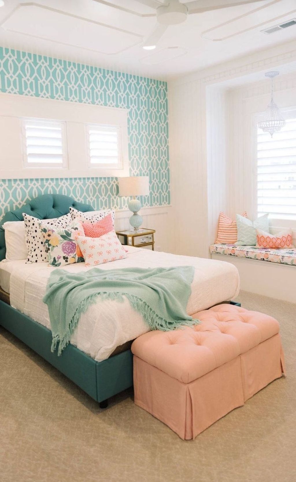 Beautiful Girls Bedroom Ideas For Small Rooms To Try 36