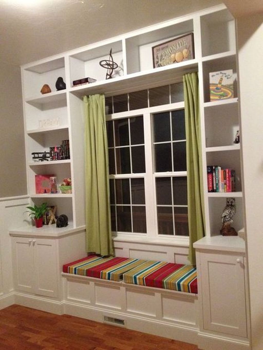 Comfy Window Seat Ideas For A Cozy Home 31