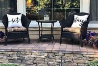 Cute Spring Porch Pillow Decoration Ideas That Will Inspire You 34