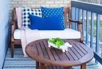 Cute Spring Porch Pillow Decoration Ideas That Will Inspire You 46