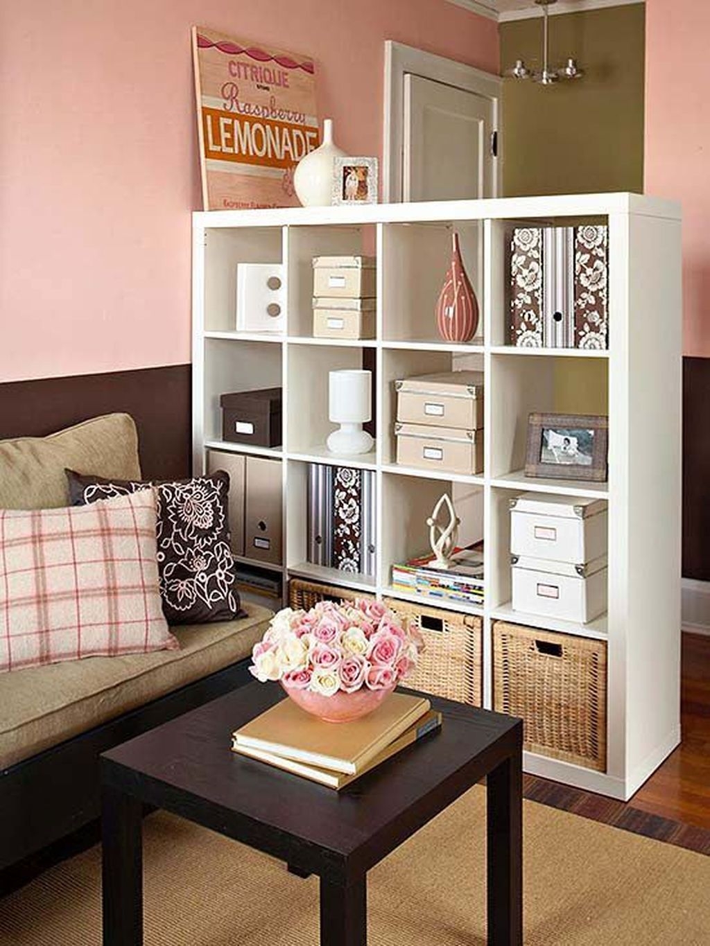 Easy And Simple Shelves Decoration Ideas For Living Room Storage 12