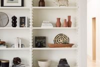 Easy And Simple Shelves Decoration Ideas For Living Room Storage 39