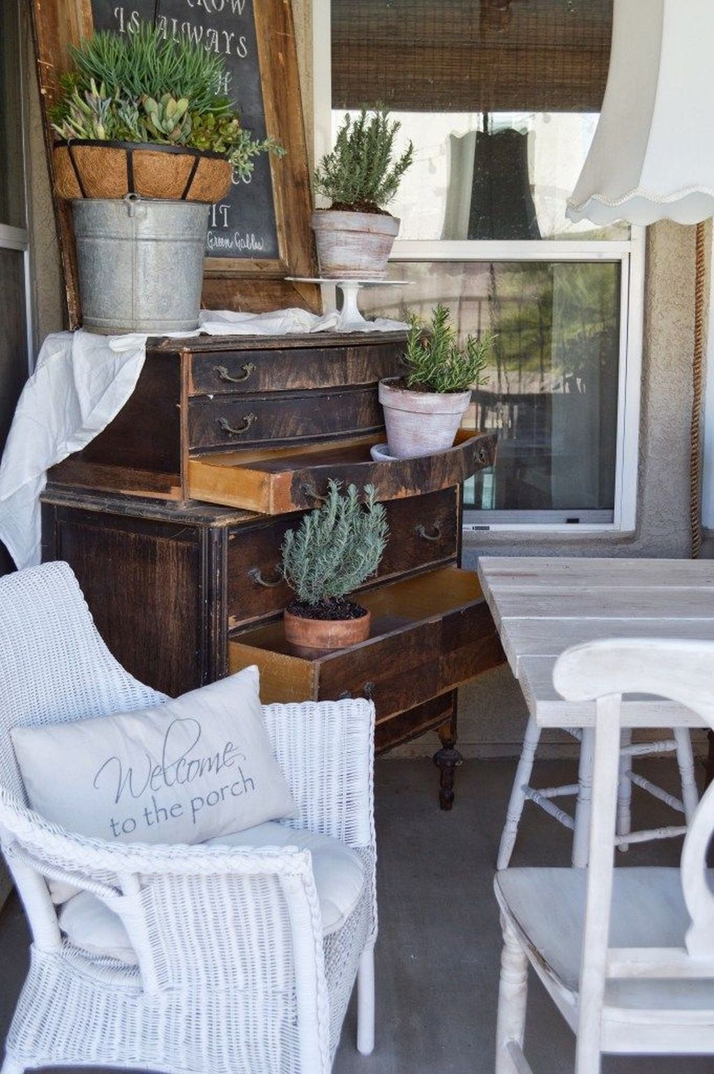 Elegant Chair Decoration Ideas For Spring Porch 49