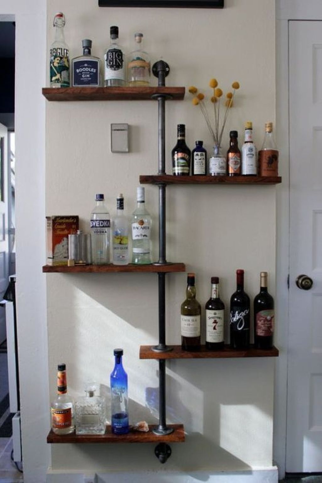 Innovative DIY Industrial Pipe Shelves You Can Make At Home 22