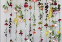 Lovely Hanging Flower To Beautify Your Small Garden In Summer 34