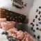 Pretty DIY Fairy Light Ideas For Minimalist Bedroom Decoration 49