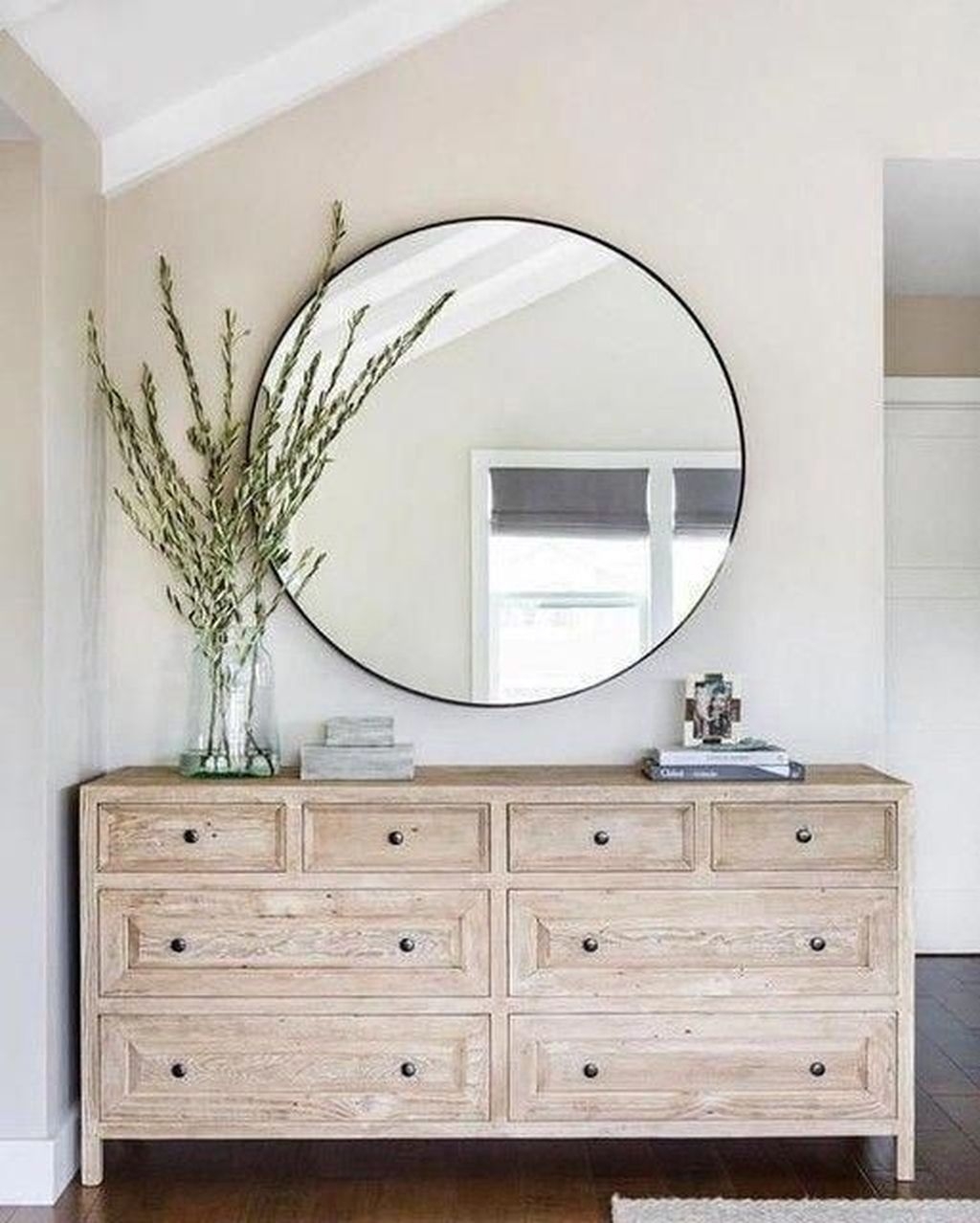 Stylish Bedroom Dressers Ideas With Mirrors That You Need To Try 16