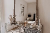 Stylish Bedroom Dressers Ideas With Mirrors That You Need To Try 36
