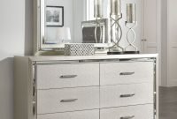 Stylish Bedroom Dressers Ideas With Mirrors That You Need To Try 40