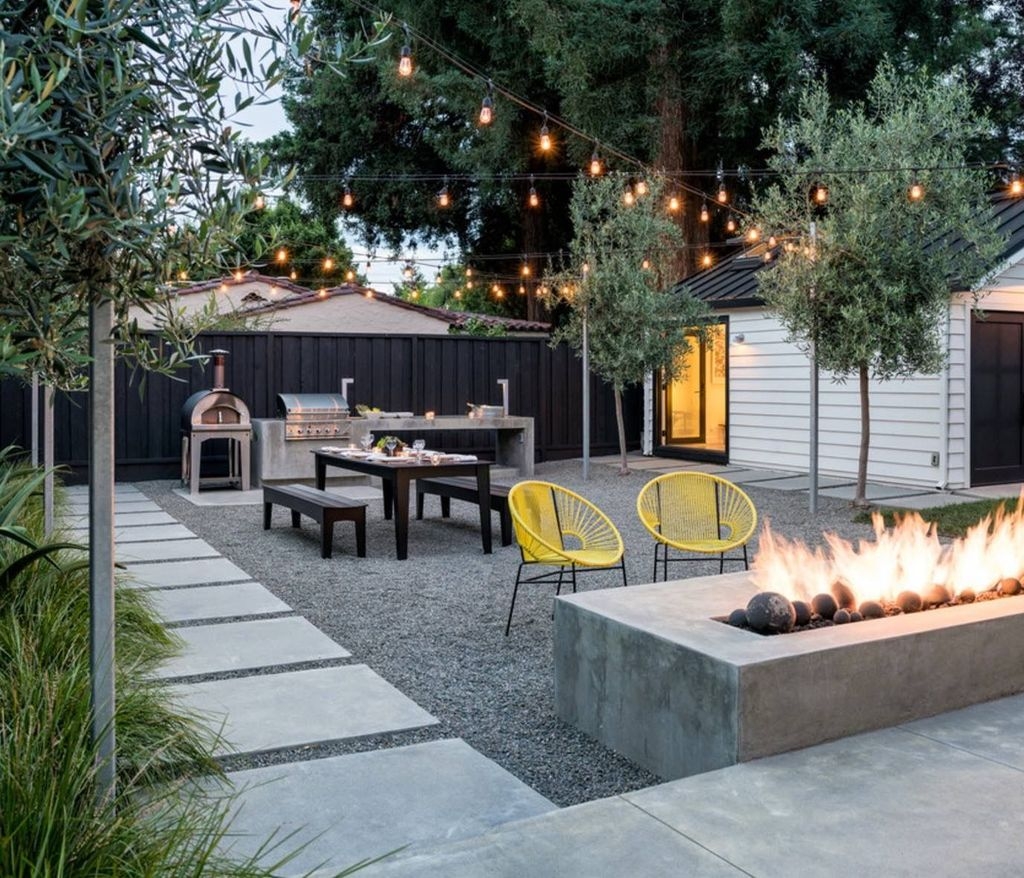 Comfy Spring Backyard Ideas With A Seating Area That Make You Feel Relax 17