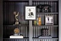 Fabulous Bookcase Decorating Ideas To Perfect Your Interior Design 39