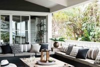 Favorite Outdoor Rooms Ideas To Upgrade Your Outdoor Space 40