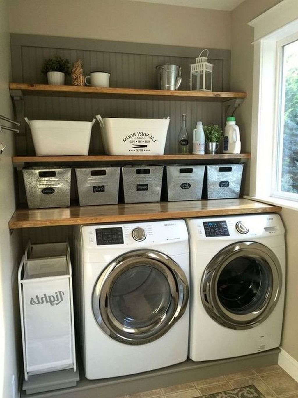Inspiring Laundry Room Design With French Country Style 44