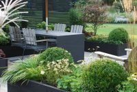 Luxury Garden Furniture Ideas To Enjoy Your Spring Backyard 20