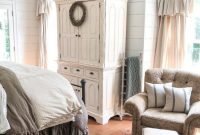 Perfect Choices Of Furniture For A Farmhouse Bedroom 01