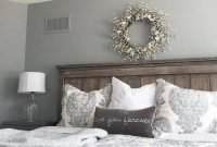 Perfect Choices Of Furniture For A Farmhouse Bedroom 06